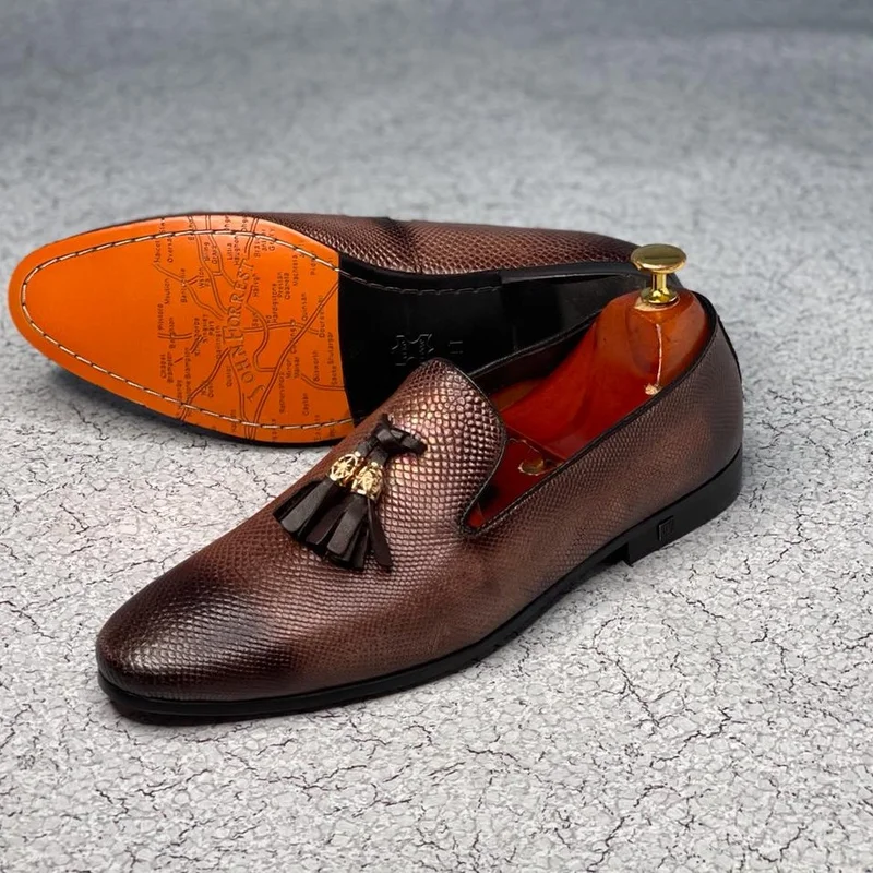 Premium Leather shoes men's fashion tassel snake print trendy shoes