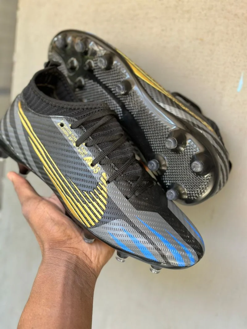 Puma Ultra 1.4 FG/AG Soccer Cleats