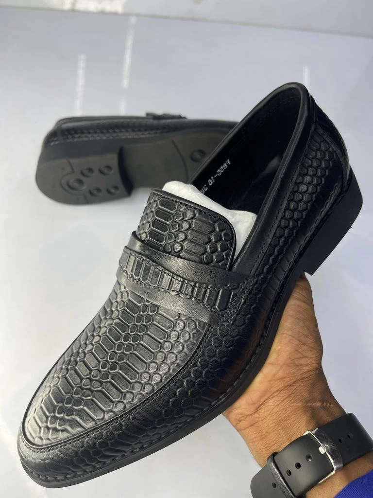 QUALITY LEATHER BLACK SLIP-ON SHOES