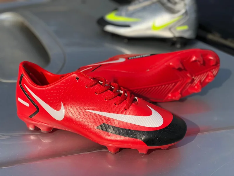 Red Nike Soccer shoes Men Soccer Shoes Turf tf Soccer Boots Outdoor Lawn Footbal