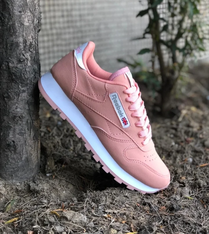 Reebok Classic Leather Nude Nubuck