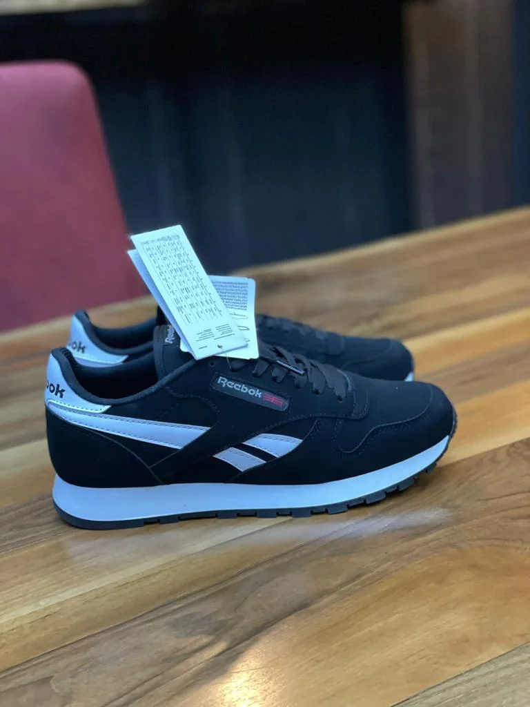 Reebok Classic Leather Unisex White black Sneakers