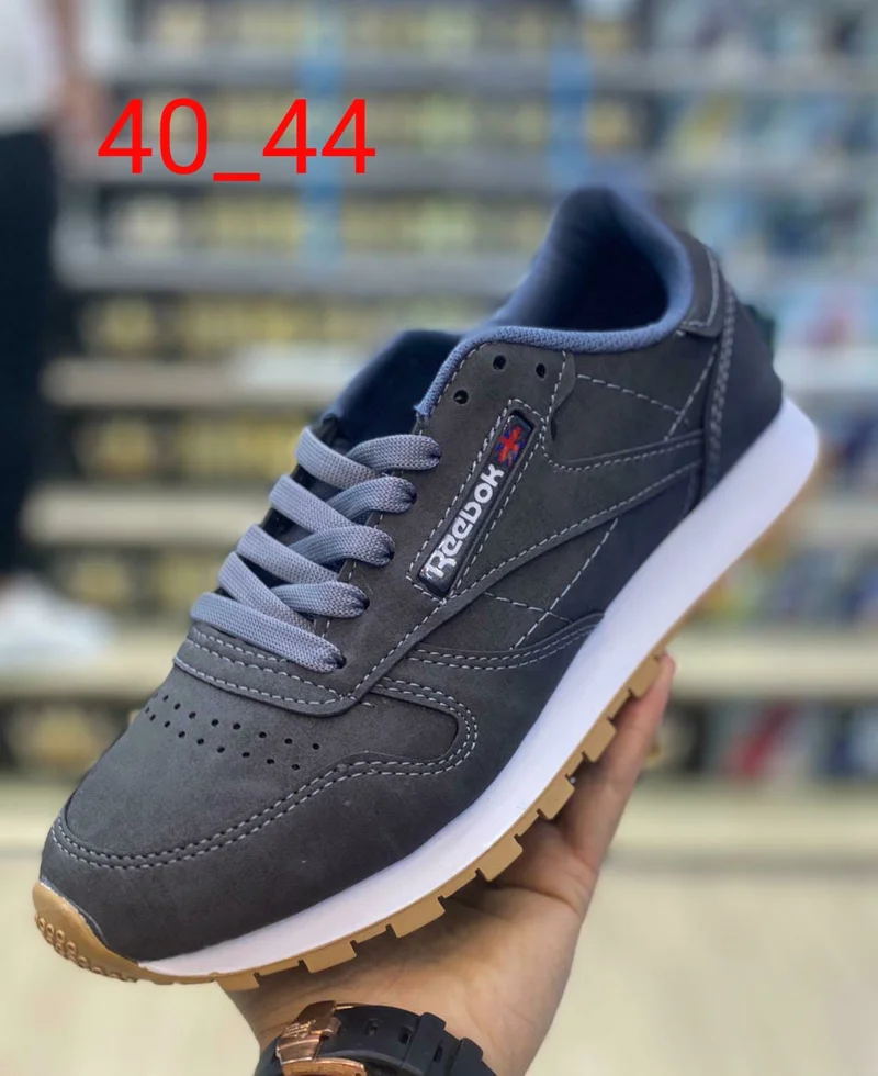 Reebok Men's Classic Leather Low-top Sneakers Black Gum