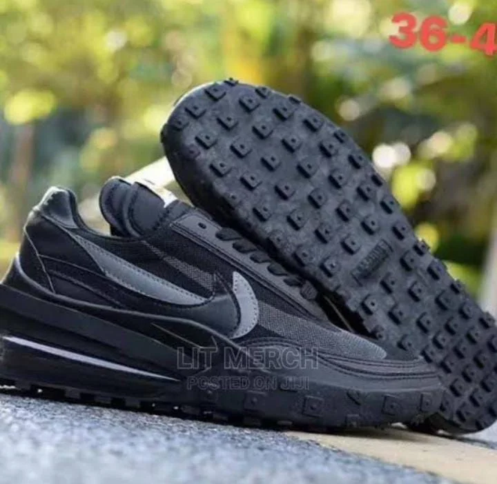 Sacai x Nike LDV Waffle Air 720 Mens Black Sneakers