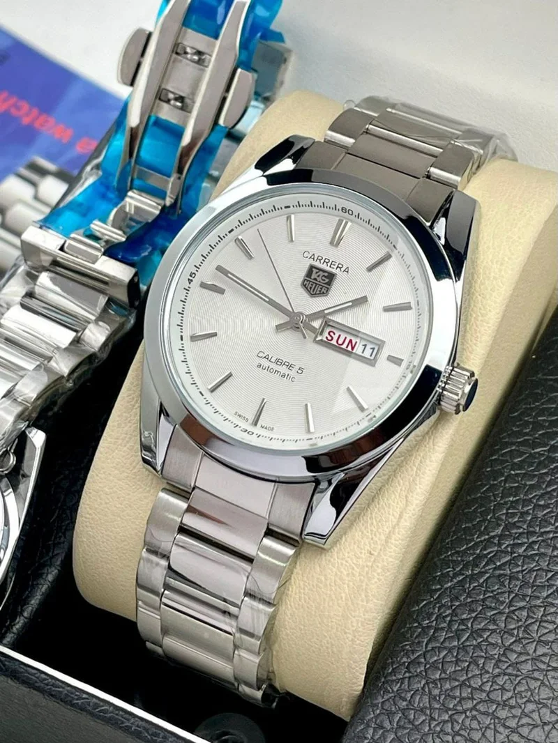 Tag Carrera Slim 7AA Premium Series Men's collection Silver Wrist