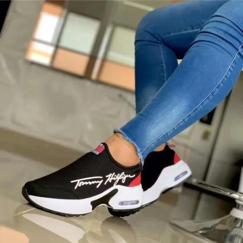 Tommy Hilfiger Casual Ladies Sneakers Women's Slip-on Black Shoes