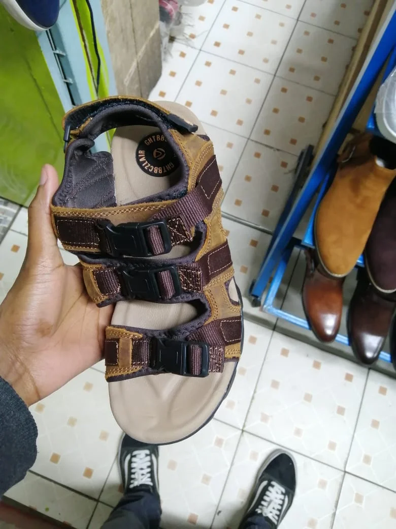 Tripple Buckle Mens Sandals Open Shoes Brown