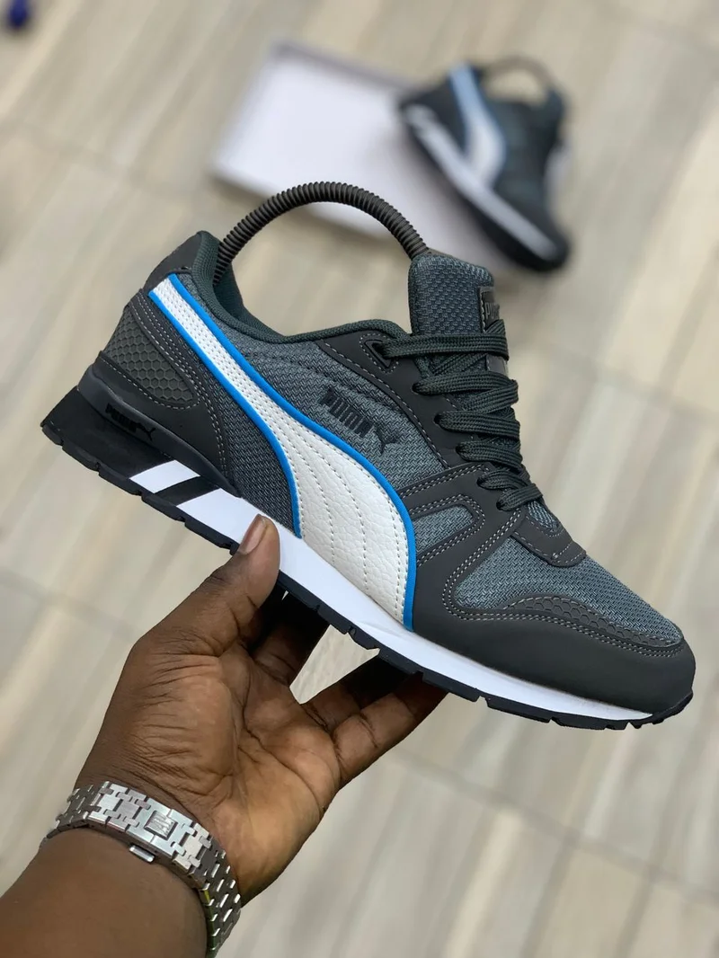UNISEX  RACE PUMA SNEAKERS