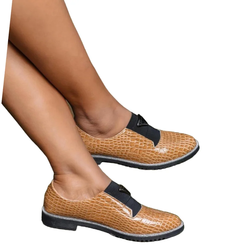 Wetlook Unlaced  Brogues:Brown