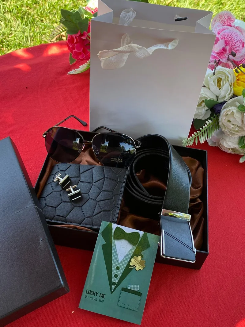 💙❤️VALENTINES MEN GIFT PACK 💙❤️