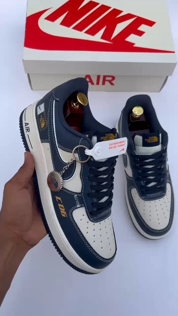 NEVY BLUE NIKE AIR FORCE 1 LOW  SNEAKERS