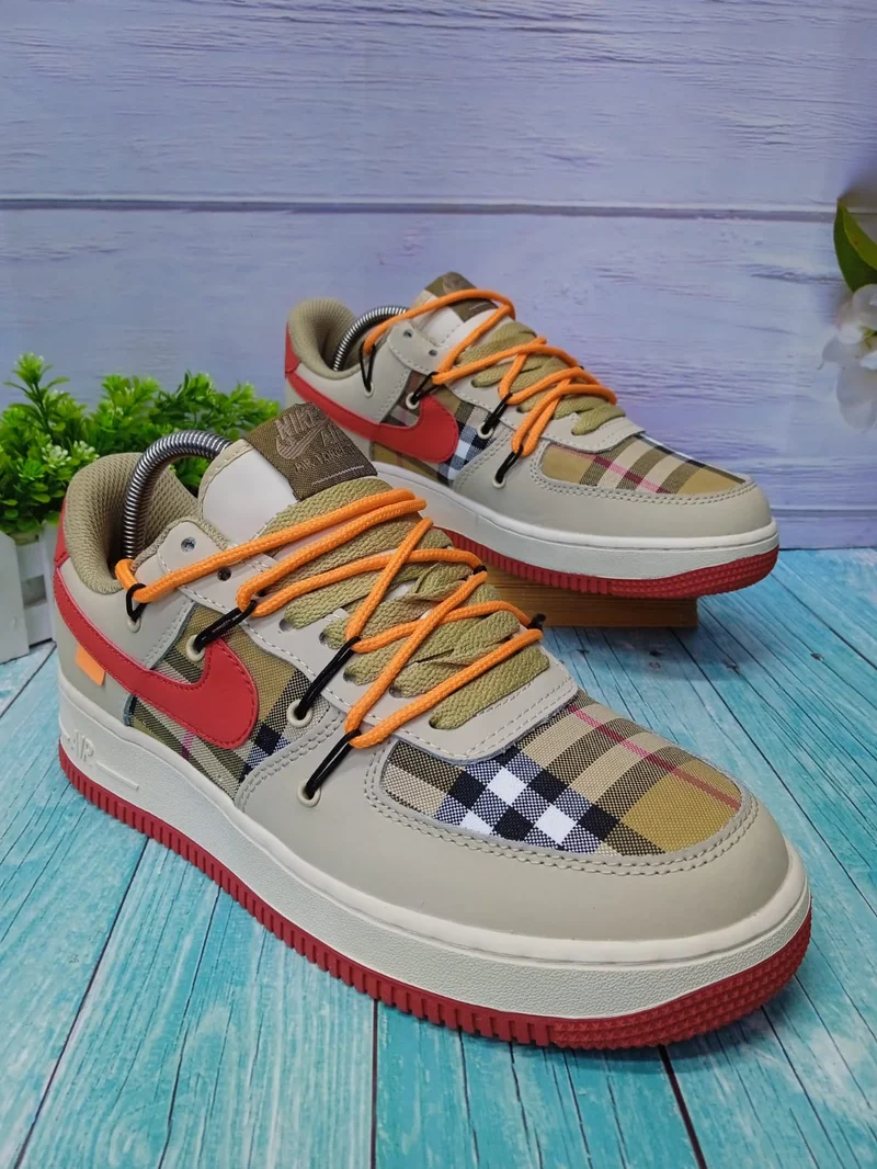 NIKE AIR FORCE 1 LOW PLAID PATTERN  SNEAKERS