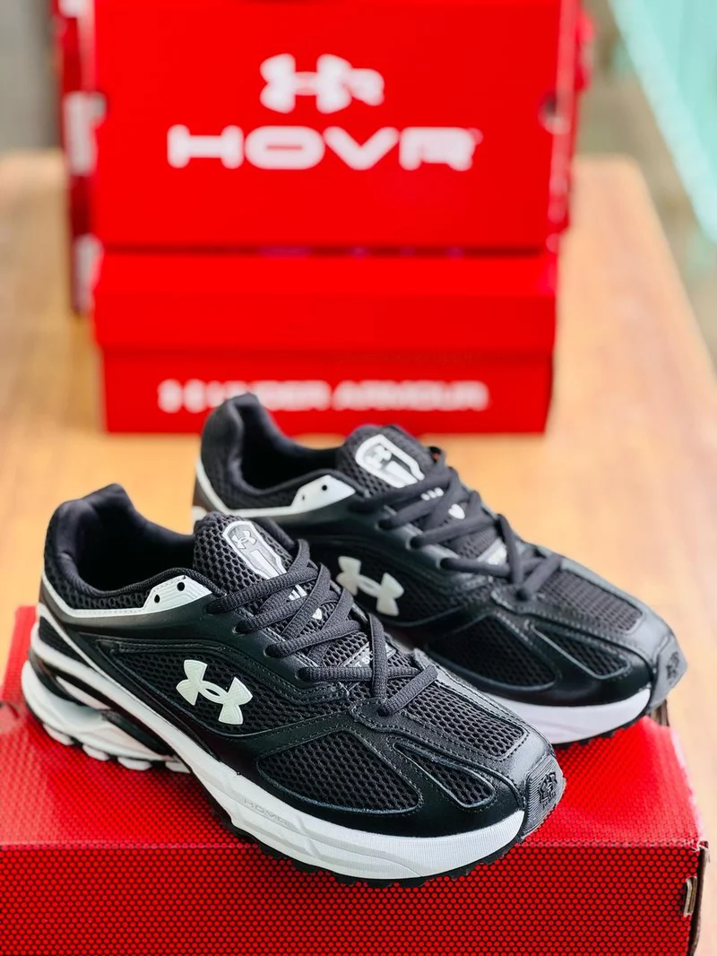 BLACK UNDER ARMOUR  MEN'S SNEAKERS