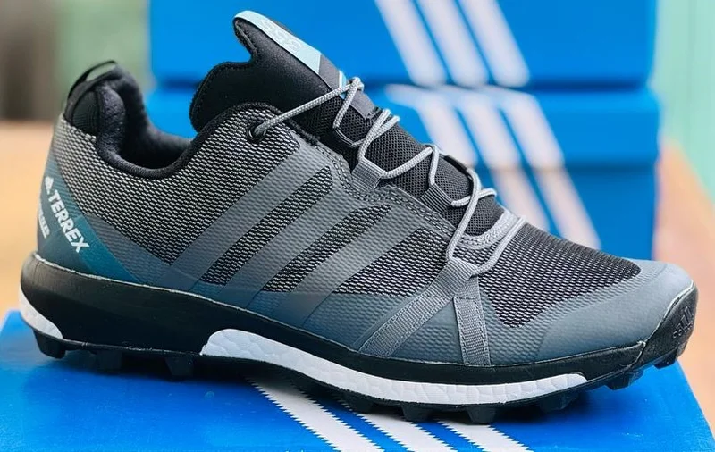 ADIDAS TERREX AGRAVIC  MARATHON RUNNING SNEAKERS