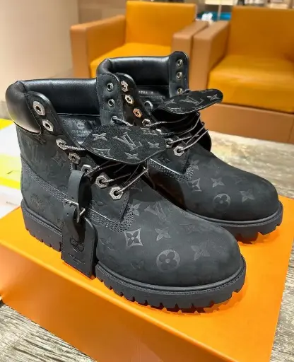 Louis Vuitton x Timberland Monogram 6-Inch Boots - Black & Brown