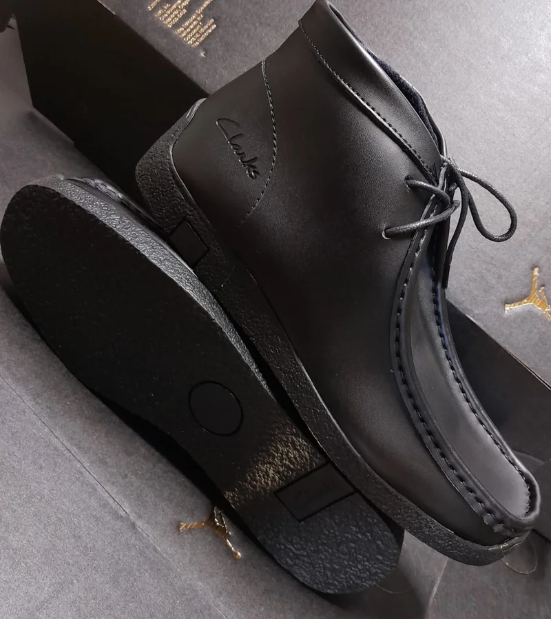 Authentic Clarks Leather Wallabees-Coffee Brown