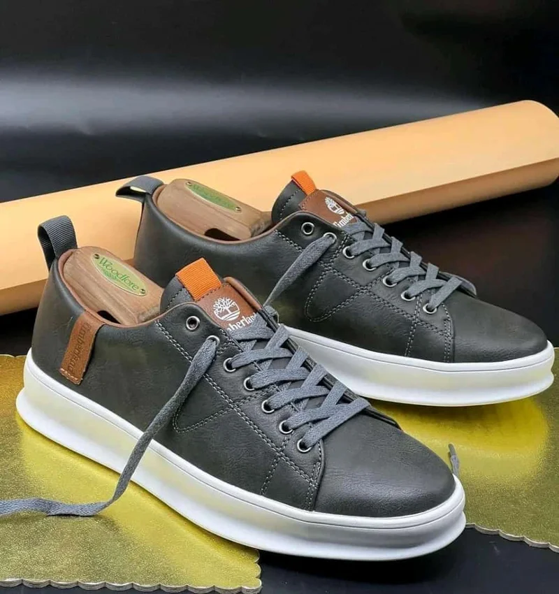 Authentic Timberland casual shoes;Grey