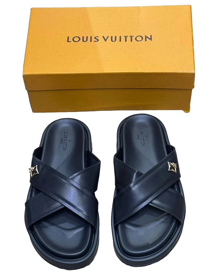 BLACK  LOUIS VUITTON MEN’S SLIDES PARIS