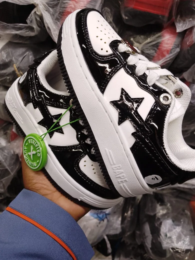 A Bathing Ape Bape Sta Low-Black and white